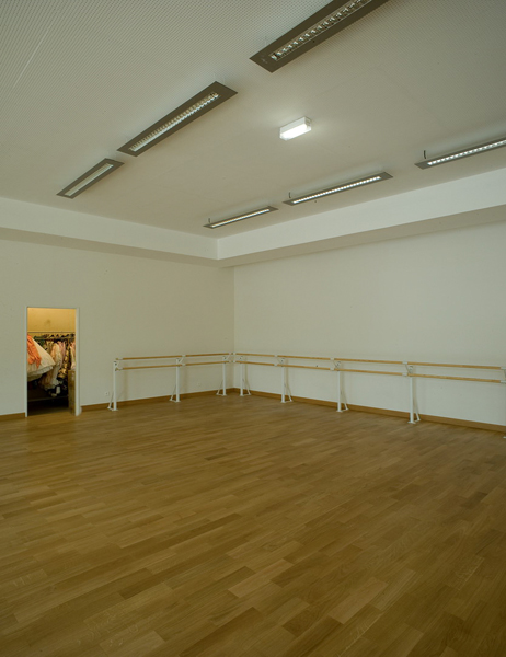 http://simondeprez.eu/files/gimgs/20_anmachatenaysdweb23.jpg