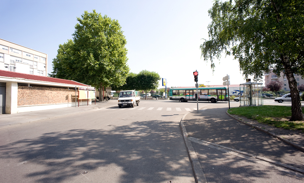 http://simondeprez.eu/files/gimgs/31_bondysdweb02.jpg