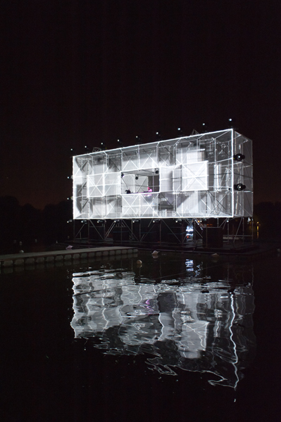 http://simondeprez.eu/files/gimgs/44_1024boom-box-sd10.jpg