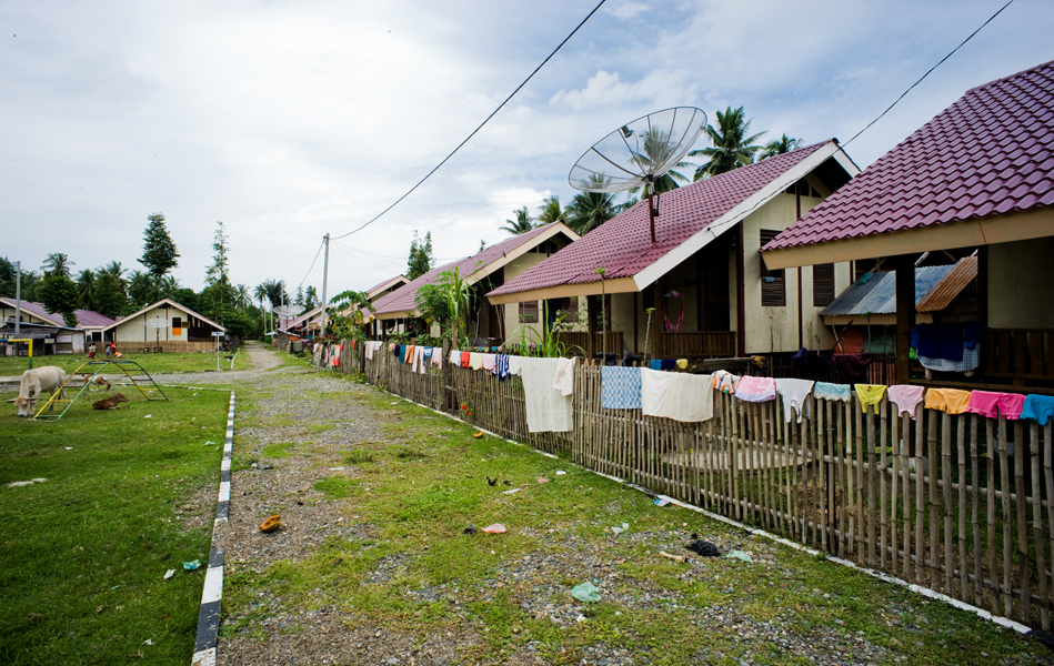 http://simondeprez.eu/files/gimgs/45_houses-britcotupanteraja2.jpg