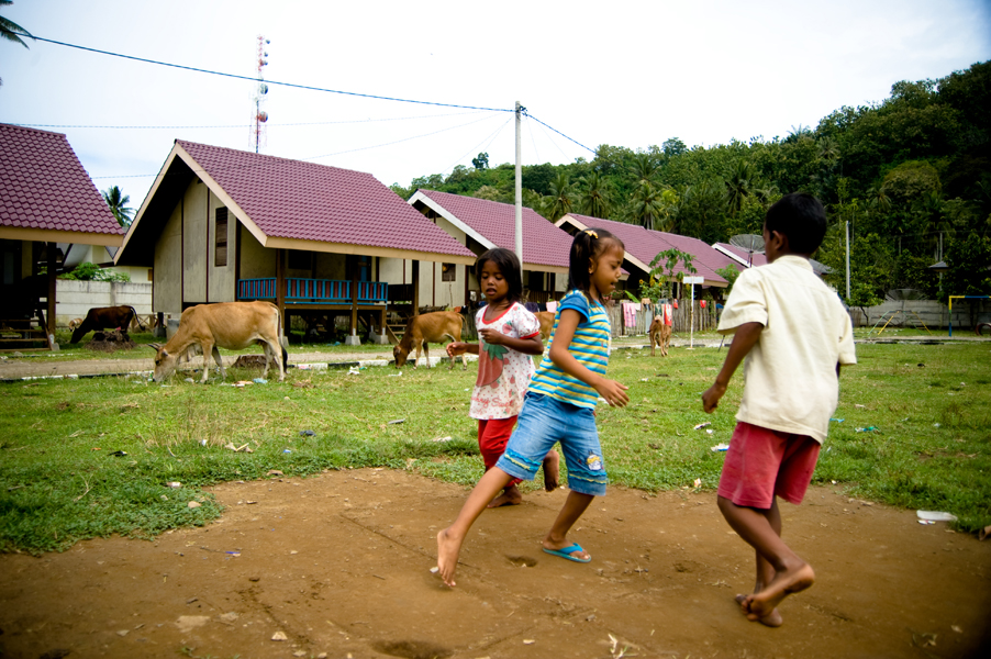 http://simondeprez.eu/files/gimgs/45_houses-britcotupanteraja3.jpg