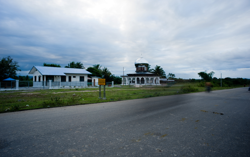 http://simondeprez.eu/files/gimgs/45_polindesblang-bulohlhokseumawe1.jpg