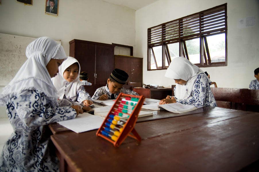 http://simondeprez.eu/files/gimgs/45_schoolmis-banda-masenlhokseumawe2.jpg