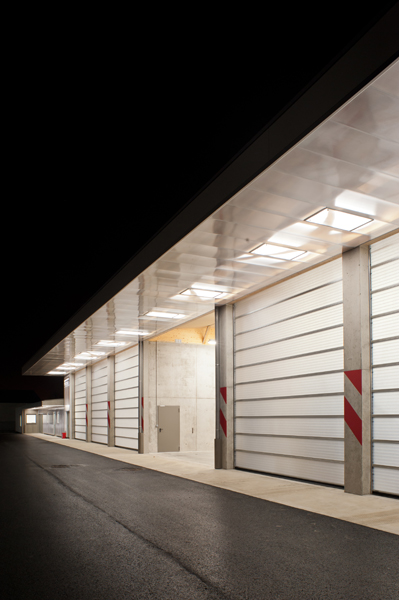 http://simondeprez.eu/files/gimgs/49_dea-centre-routiersimon-deprez146d3s6112.jpg
