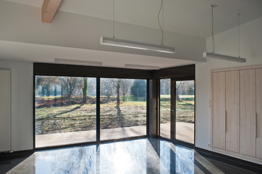 http://simondeprez.eu/files/gimgs/49_dea-centre-routiersimon-deprez51d3s6553.jpg