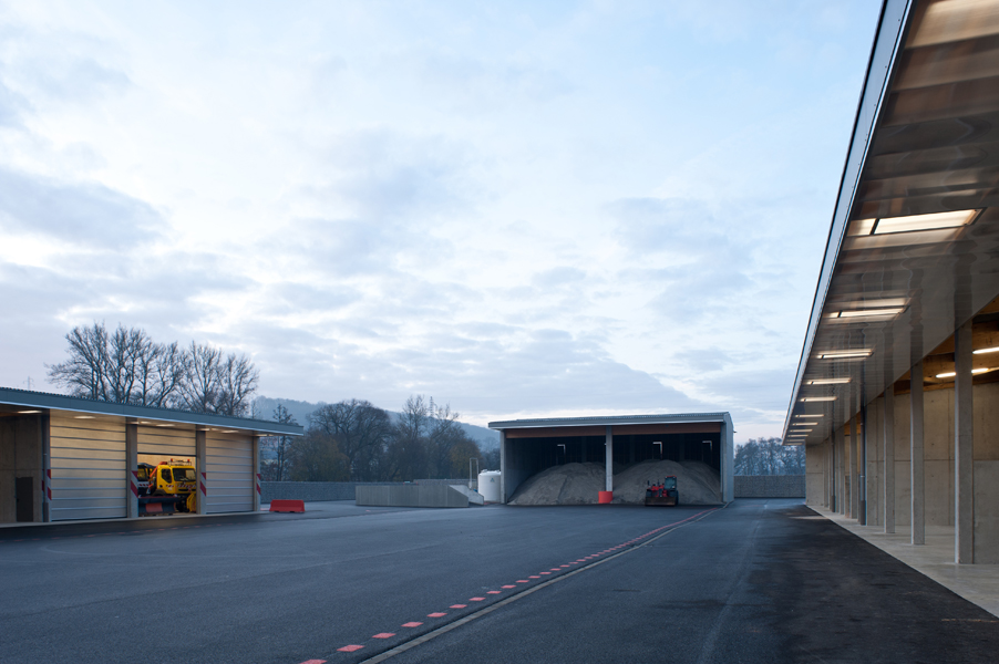 http://simondeprez.eu/files/gimgs/49_dea-centre-routiersimon-deprez82d3s6245.jpg